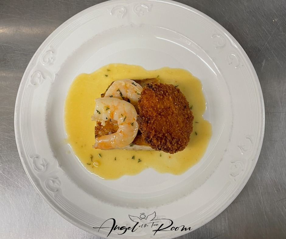 Shrimp and fishcake with butter sauce